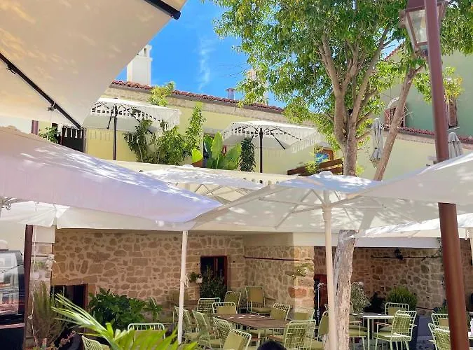 Daire Bohemian Boutique